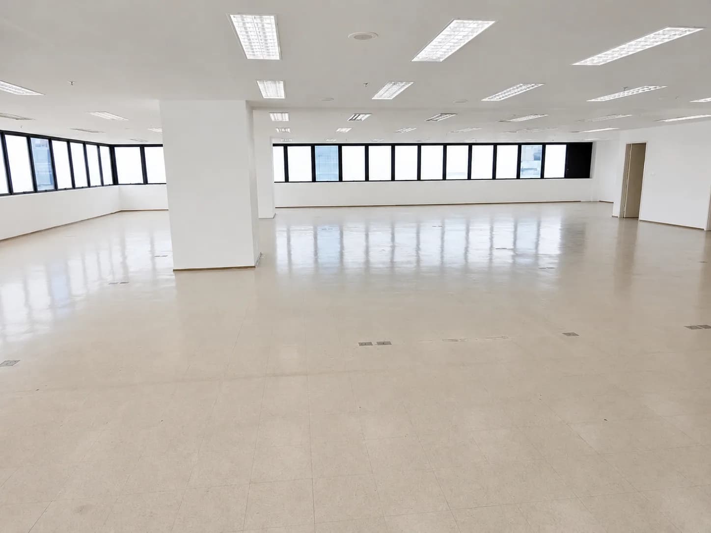 Sala Comercial No Centro Para Locação