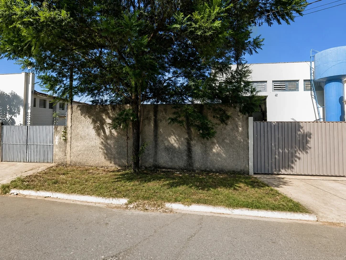 Terreno No Jardim São Paulo À Venda Com 600m²