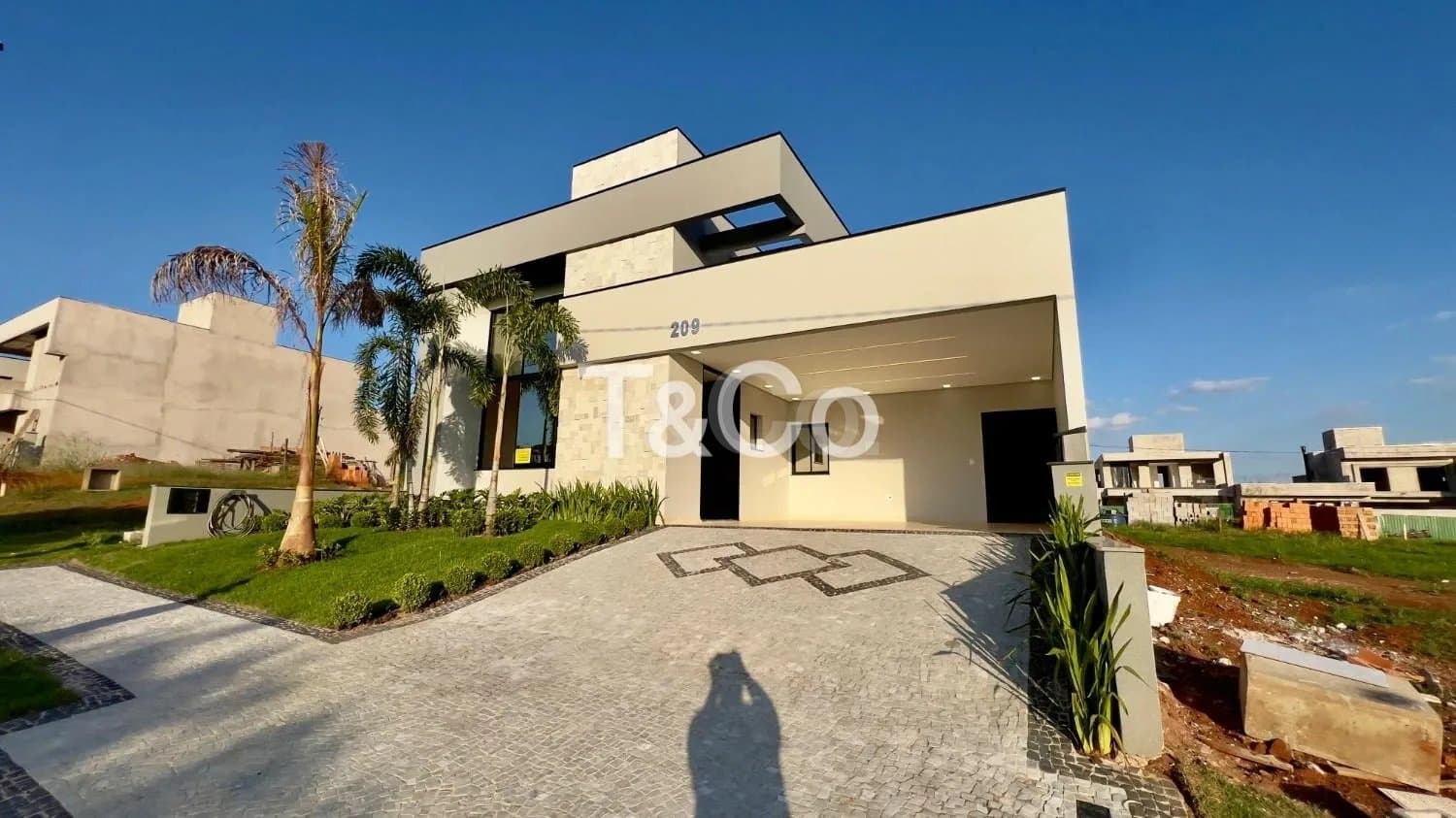 Casa 3 Suítes Em Paulínia Com 4 Garagens No Santorini Residencial Club