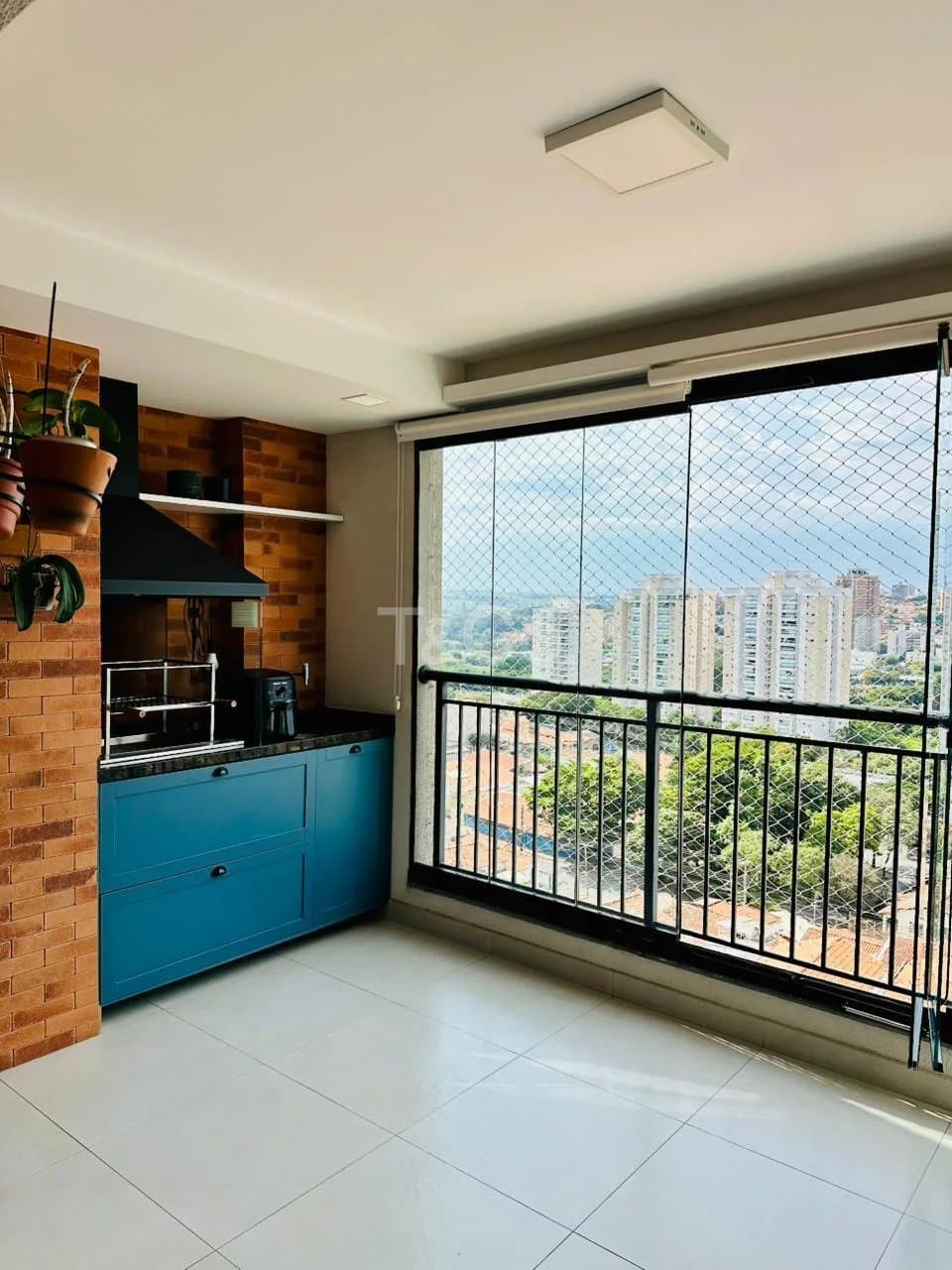 Apartamento 2 Quartos Com 2 Garagens No Taquaral, Living Celebration