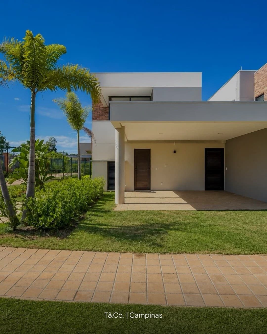 Empreendimento: Reserva Alpha Galleria
R$ 2.680.000,00 | 3 Suítes | 2 Vagas | 242,13m² Área Construída | 300m² Terreno